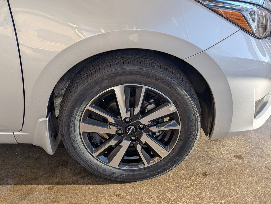 New 2025 Nissan Versa SV w/ Trunk Package image 29