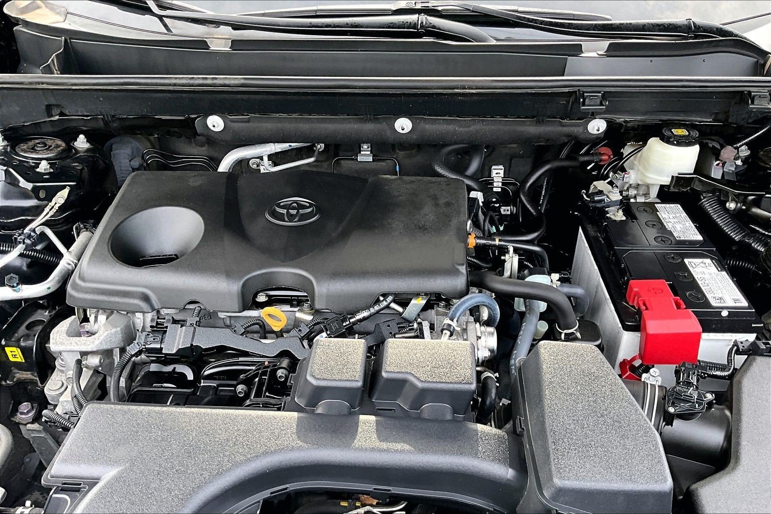 Used 2022 Toyota RAV4 XLE Premium FWD image 10