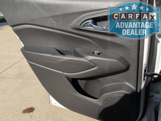 Used 2025 Chevrolet Trax LT image 8