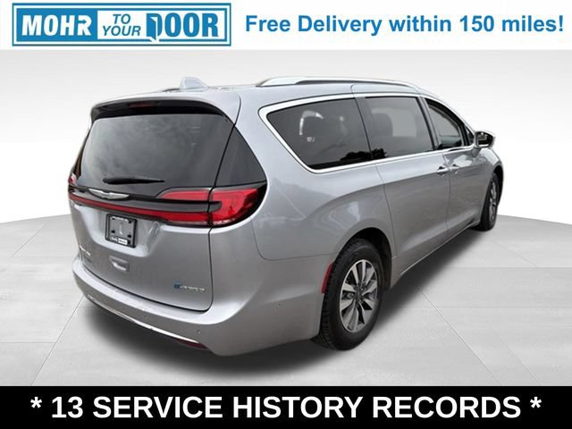 Used 2021 Chrysler Pacifica Touring-L FWD image 6