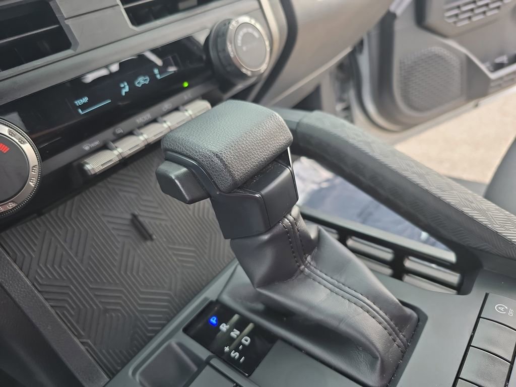 Used 2024 Toyota Tacoma 2WD Double Cab image 25