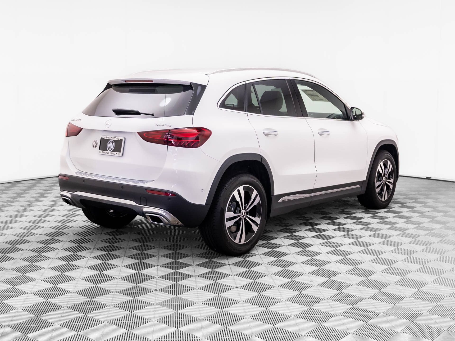 New 2026 Mercedes-Benz GLA 250 4MATIC image 5