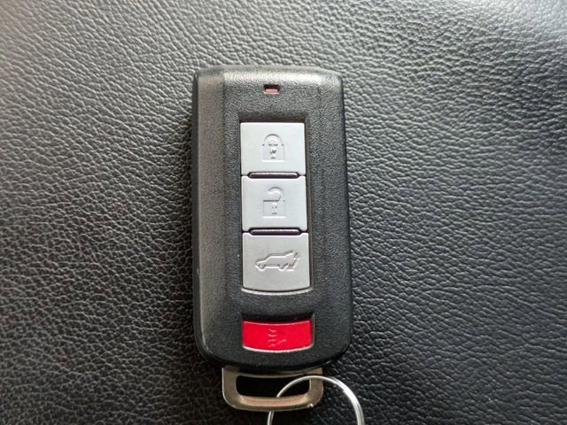 Used 2024 Mitsubishi Eclipse Cross SE image 35