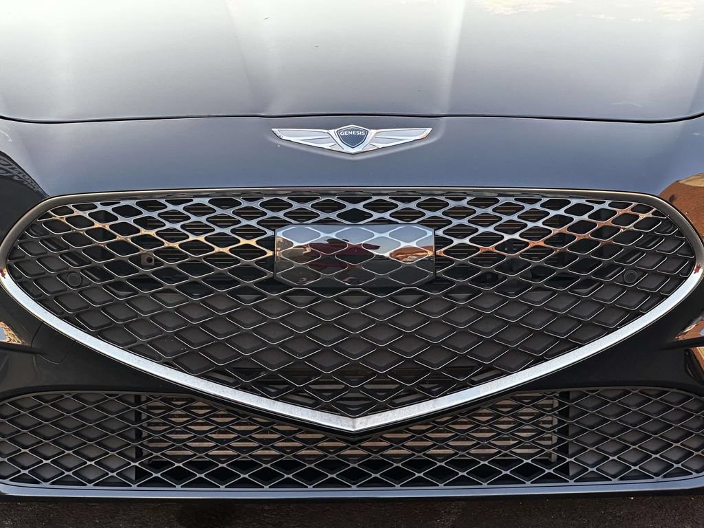 Used 2023 Genesis G70 2.0T w/ Sport Prestige Package AWD/4WD image 9