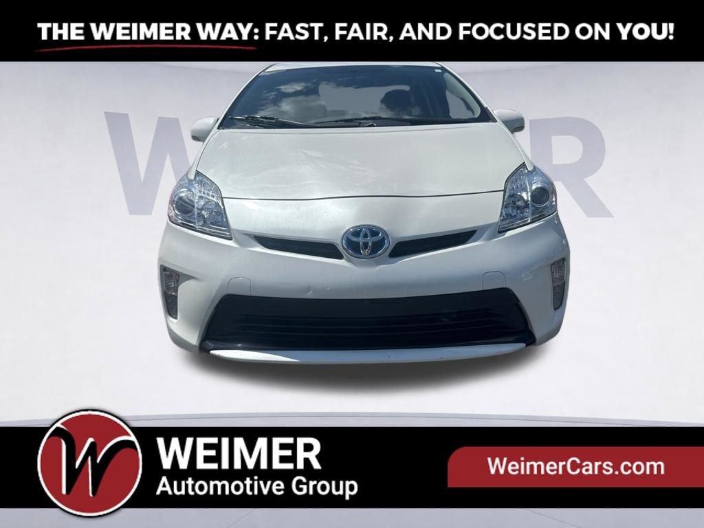 Used 2015 Toyota Prius Persona Series FWD image 2