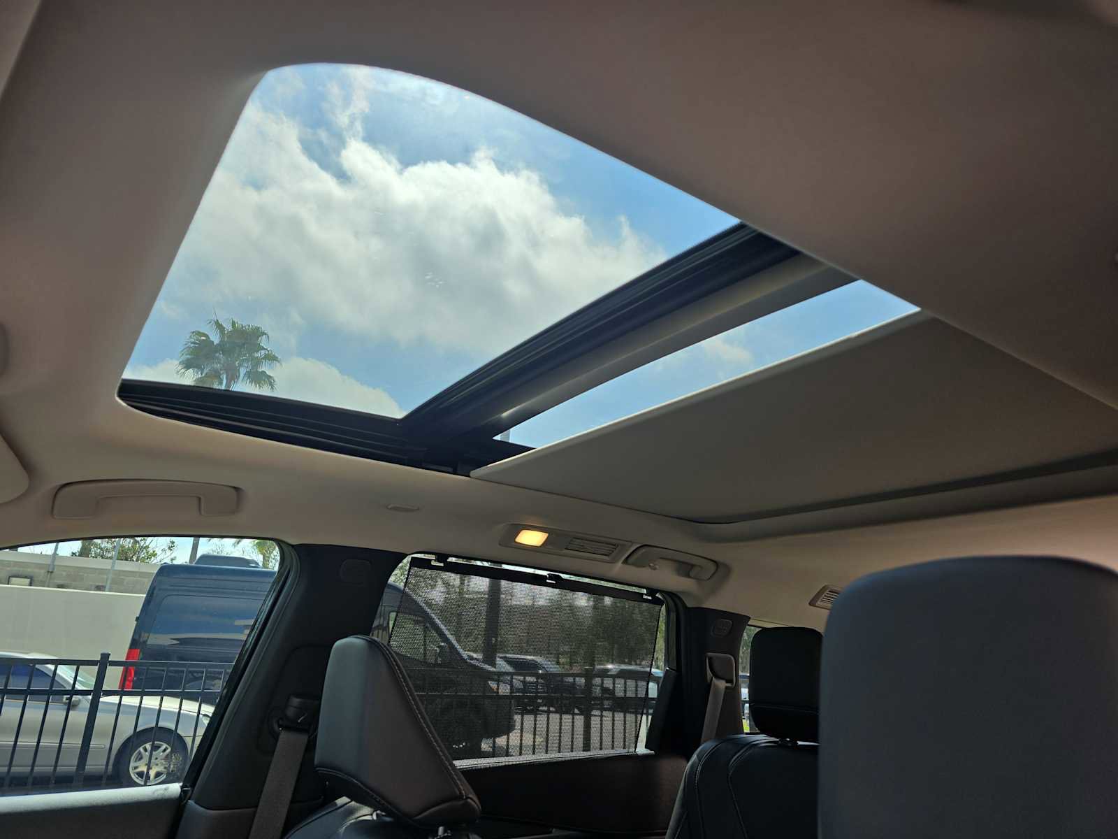 Certified 2025 INFINITI QX60 Luxe FWD image 25