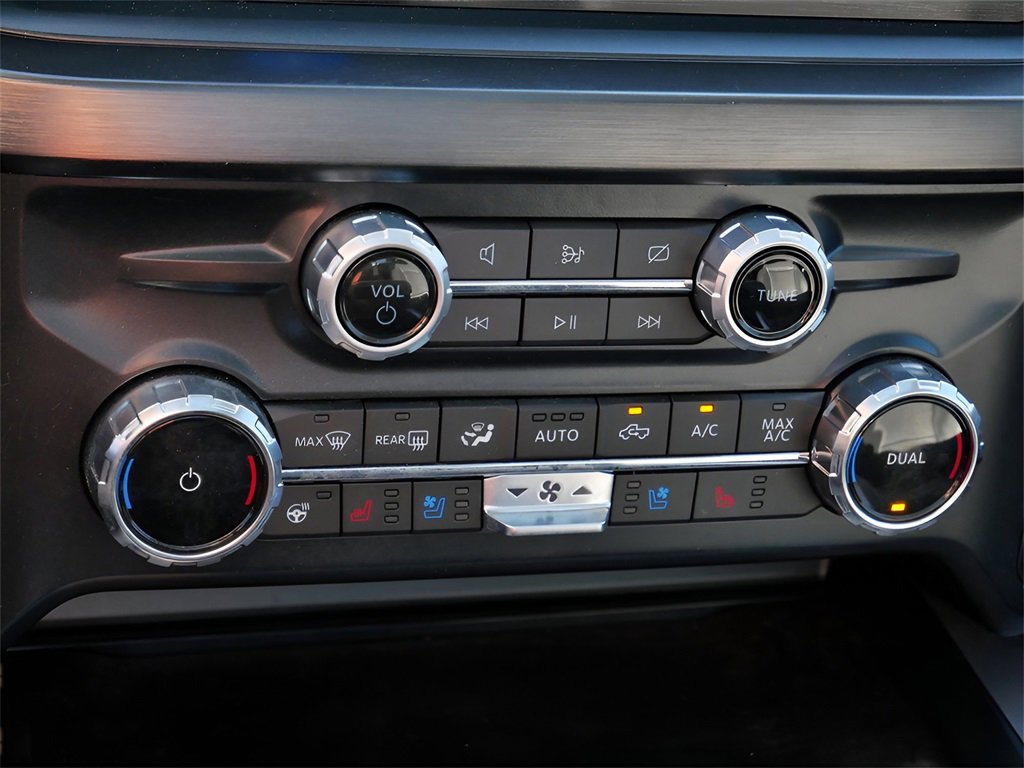 Used 2024 Ford F350 Lariat w/ Lariat Ultimate Package image 23