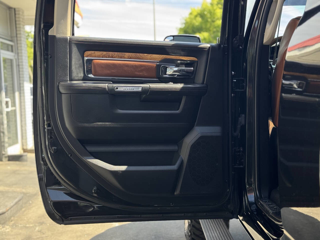 Used 2018 RAM 2500 Longhorn w/ Snow Chief Group AWD/4WD image 36