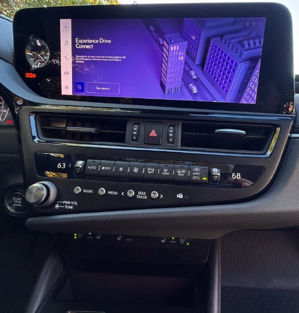 Certified 2024 Lexus ES 350 w/ Premium Package FWD image 28