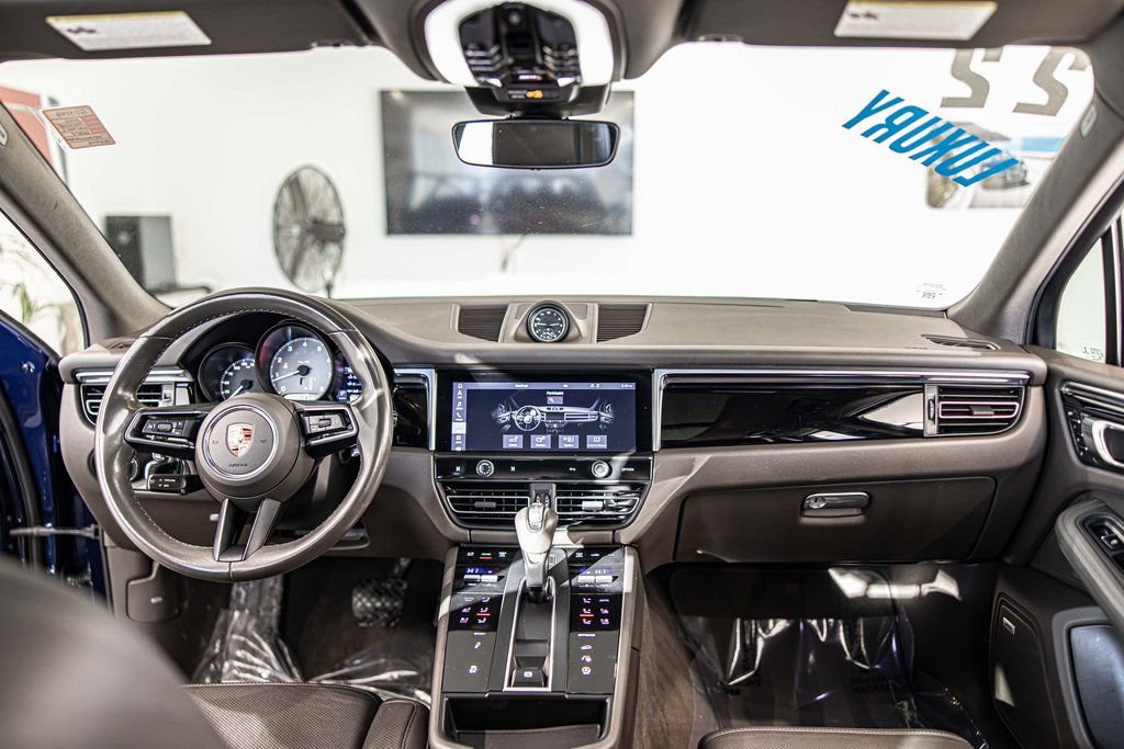 Used 2022 Porsche Macan S image 35