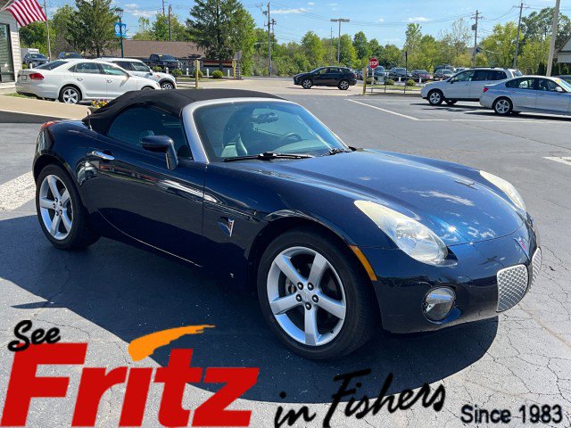 Used 2007 Pontiac Solstice Convertible w/ Premium Package RWD image 1