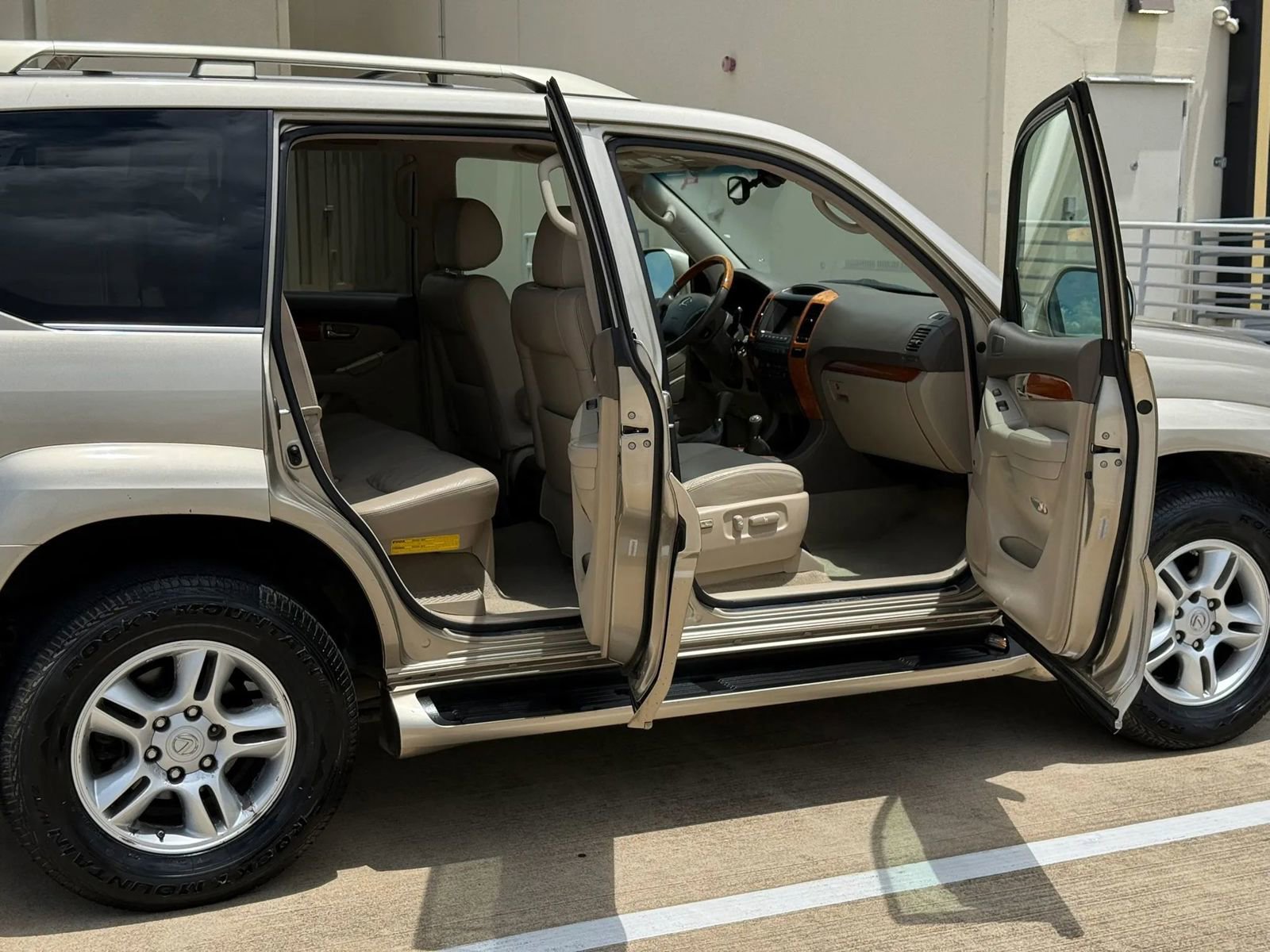 Used 2005 Lexus GX 470 AWD/4WD image 20