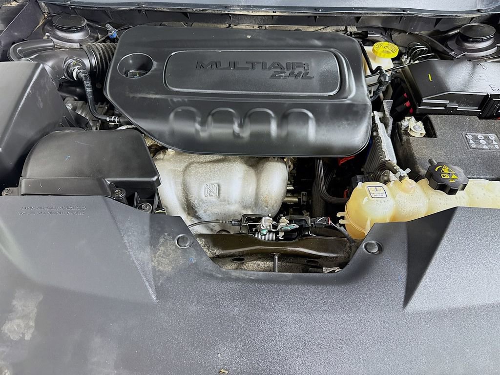 Used 2019 Jeep Cherokee Limited FWD image 28