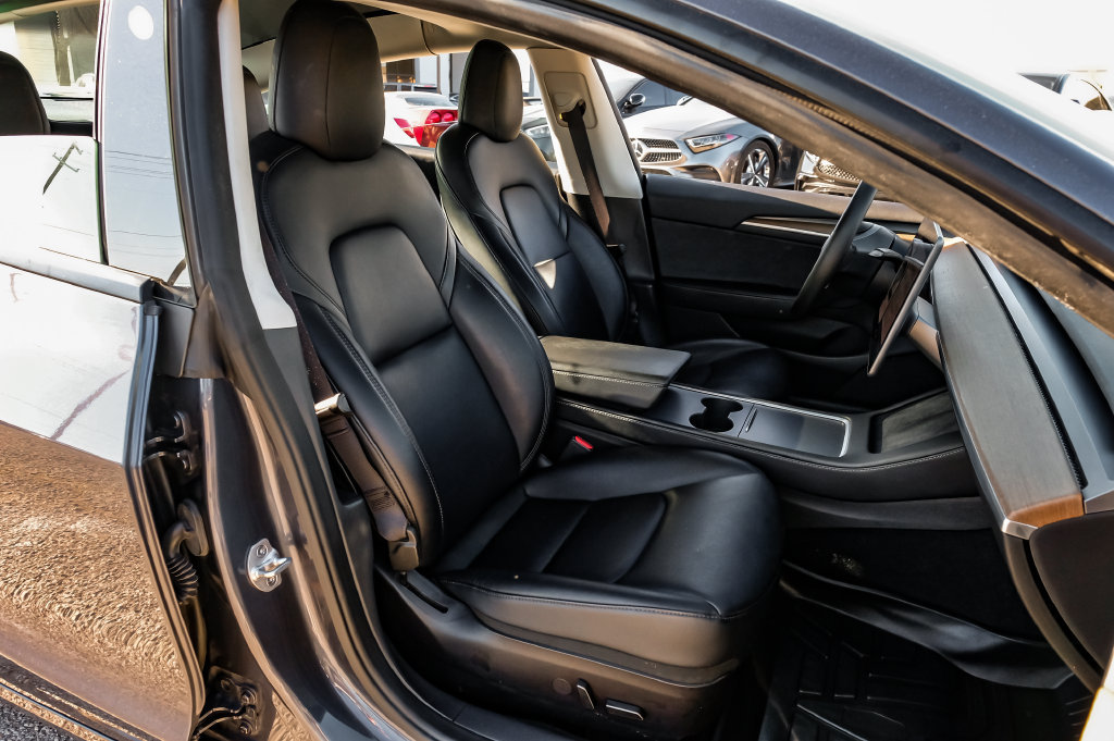Used 2022 Tesla Model 3 Performance AWD/4WD image 33