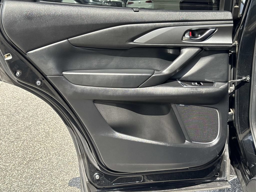 Used 2022 MAZDA CX-9 Touring Plus AWD/4WD image 12