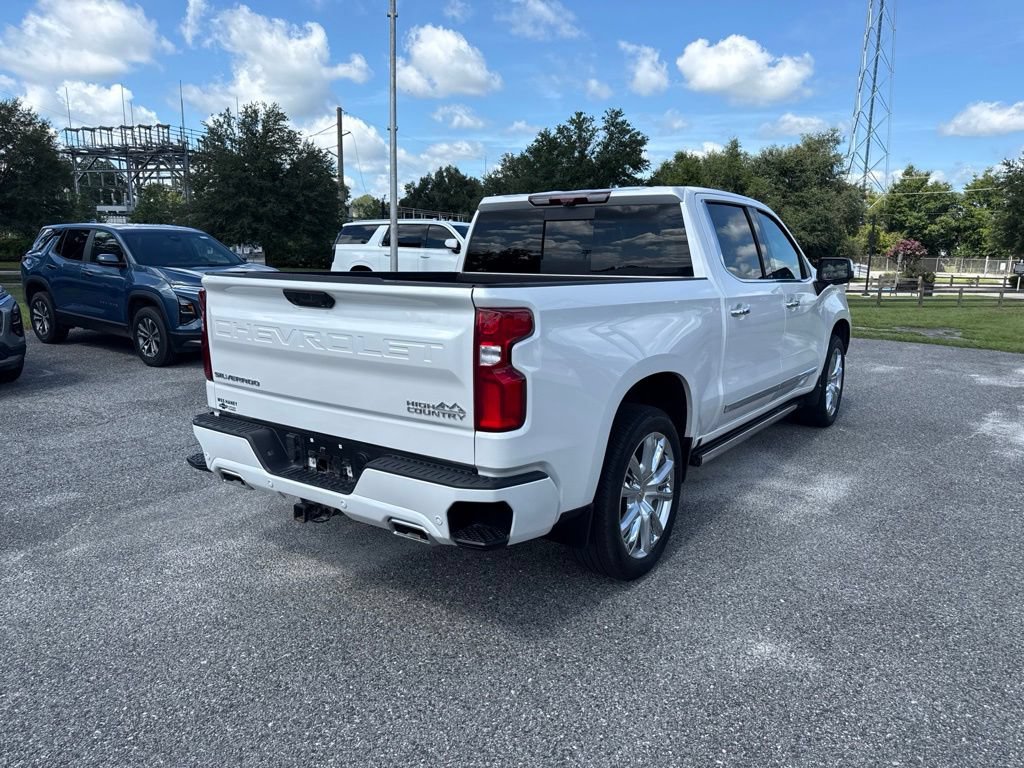 Used 2024 Chevrolet Silverado 1500 High Country AWD/4WD image 4