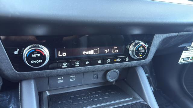 New 2026 Mitsubishi Outlander SE FWD image 20