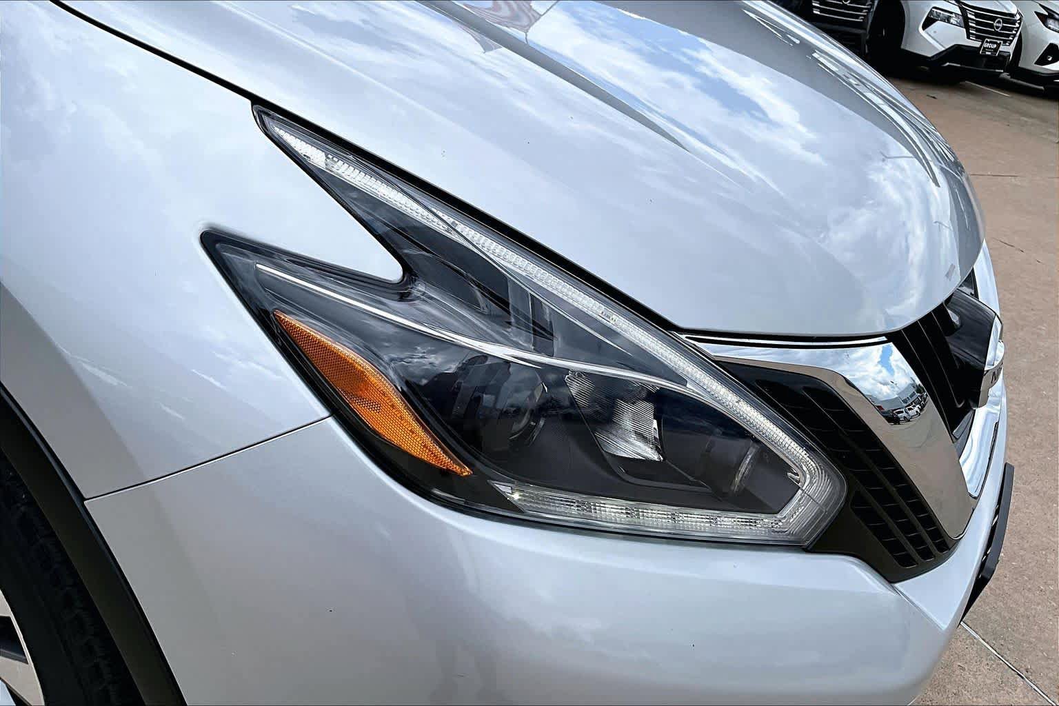Used 2018 Nissan Murano SV FWD image 25