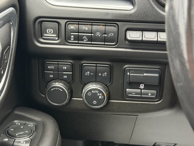 Used 2021 Chevrolet Tahoe Premier w/ Premium Package image 14