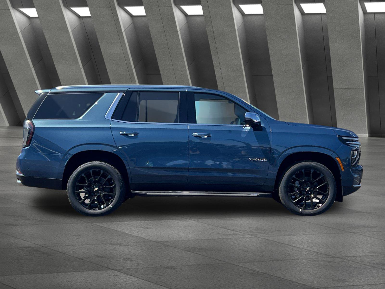 New 2026 Chevrolet Tahoe Premier w/ Sun And Tow Package AWD/4WD image 3