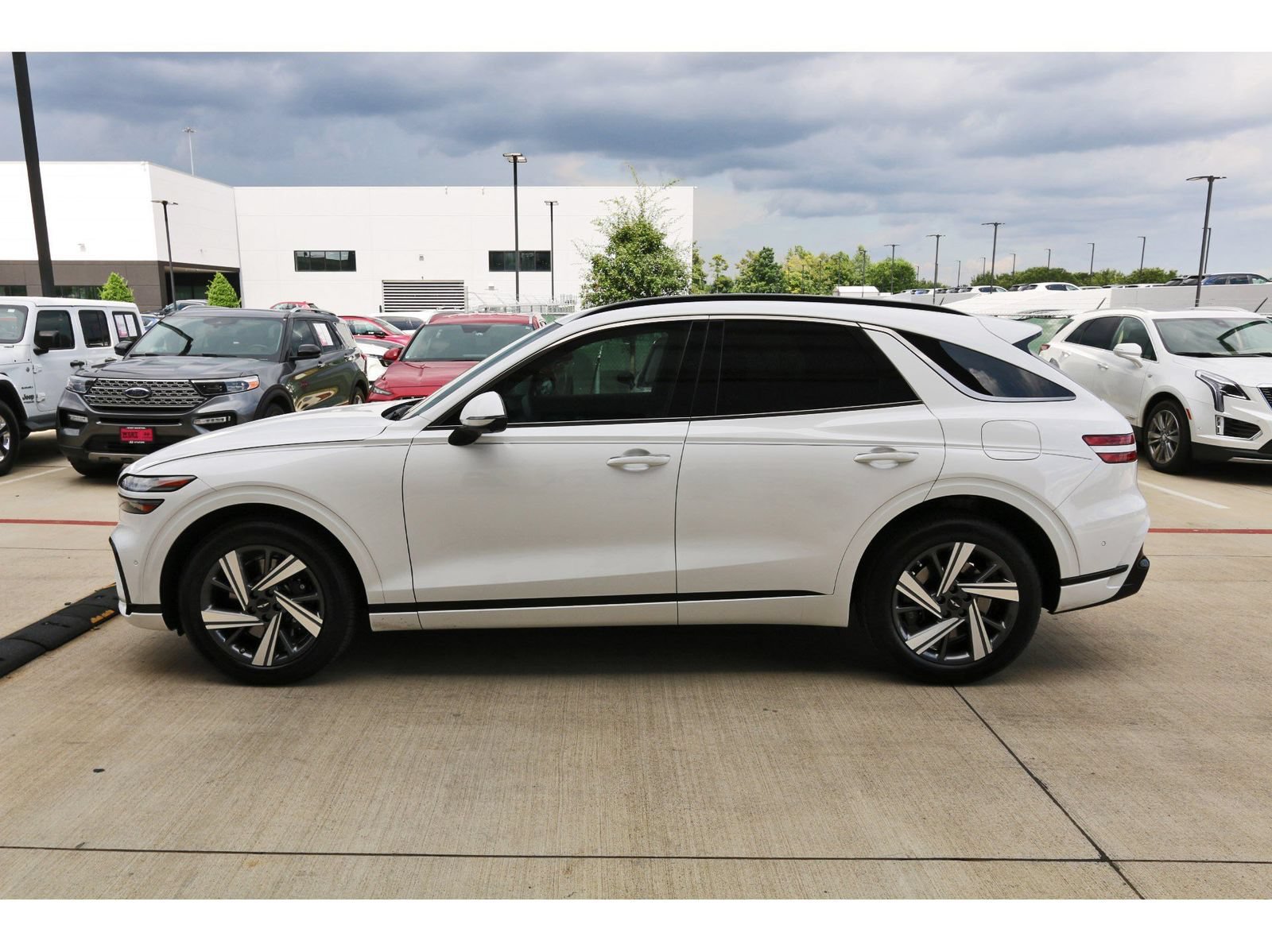 Used 2026 Genesis GV70 3.5T Sport Advanced AWD/4WD image 5
