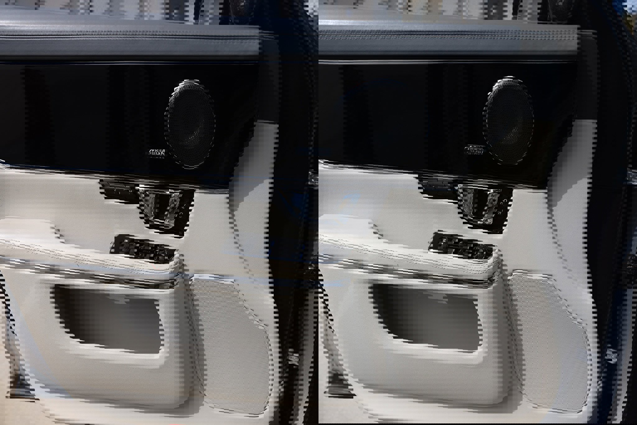 Used 2019 Jaguar XJ R-Sport image 49