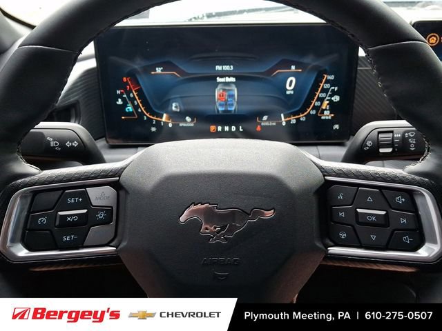 Used 2025 Ford Mustang Coupe RWD image 21