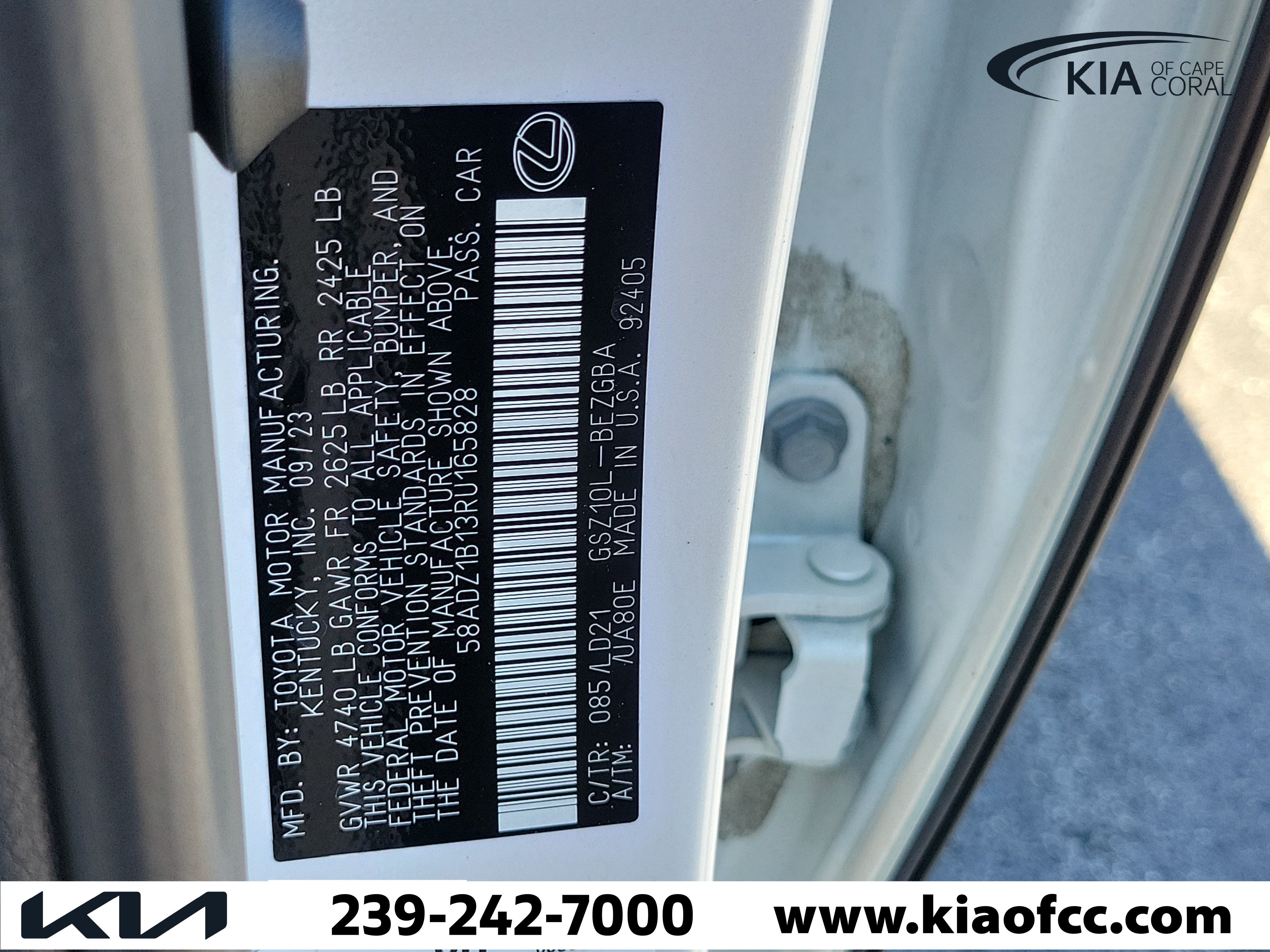 Used 2024 Lexus ES 350 w/ Premium Package FWD image 30
