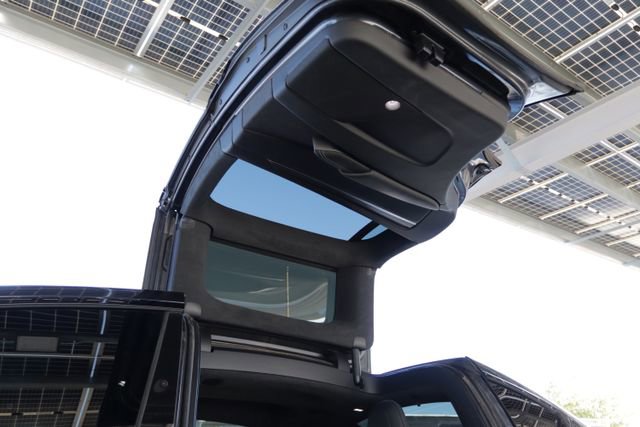 Used 2023 Tesla Model X Plaid image 32