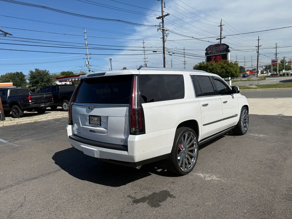 Used 2018 Cadillac Escalade ESV Premium Luxury w/ LPO, Radiant Package AWD/4WD image 7