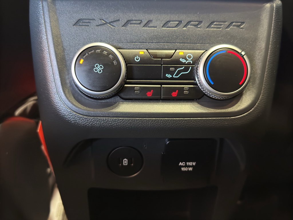 Used 2025 Ford Explorer ST AWD/4WD image 14
