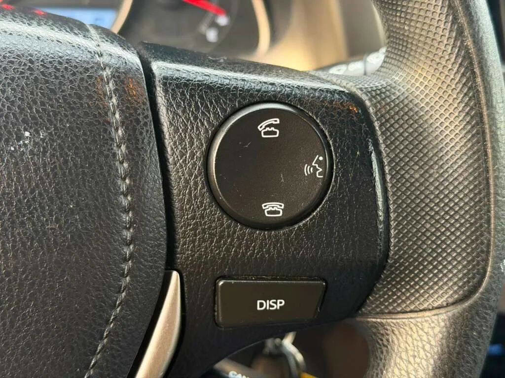 Used 2014 Toyota RAV4 LE AWD/4WD image 14