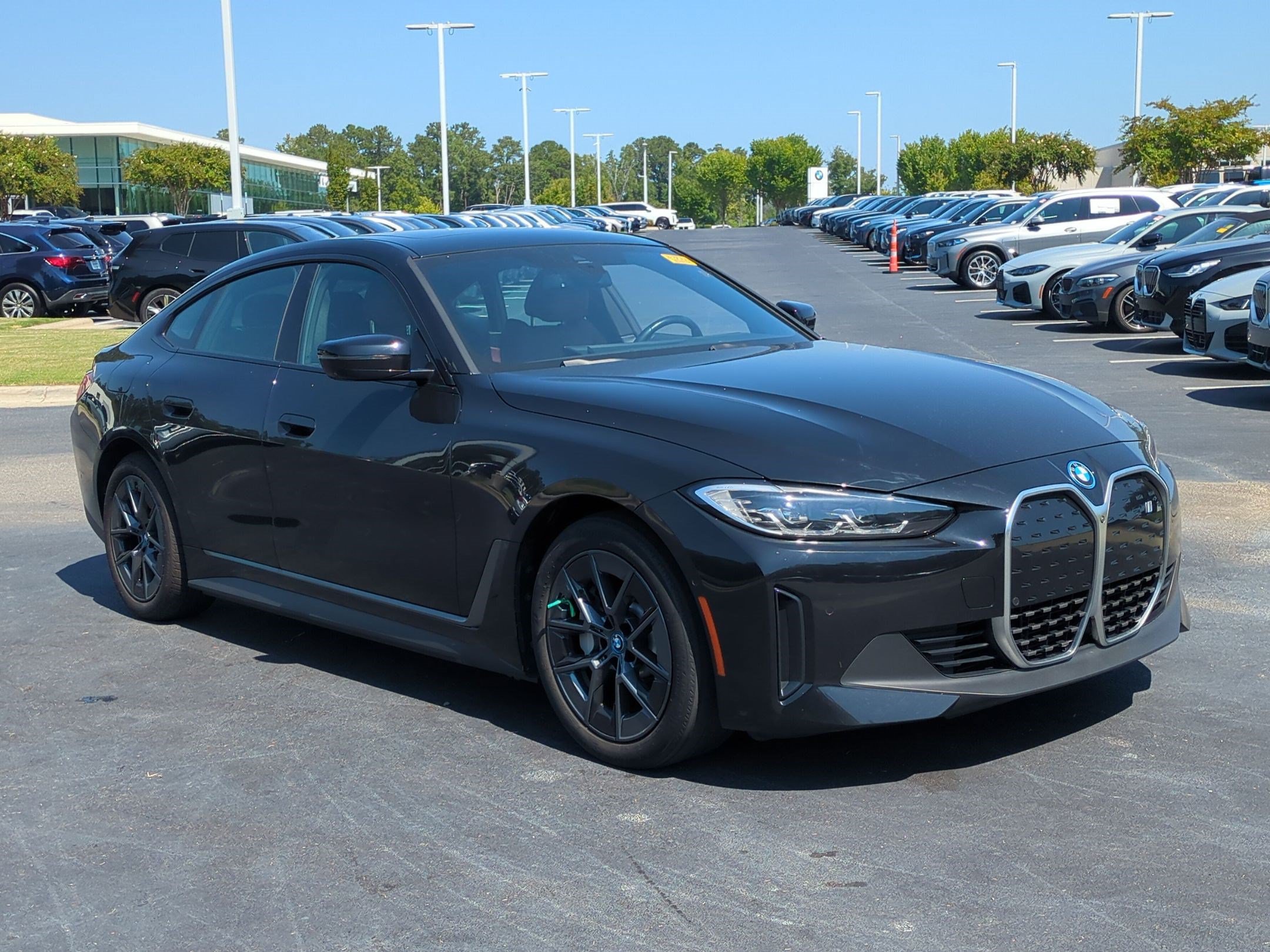 Certified 2023 BMW i4 eDrive40 w/ Parking Assistance Package RWD image 2