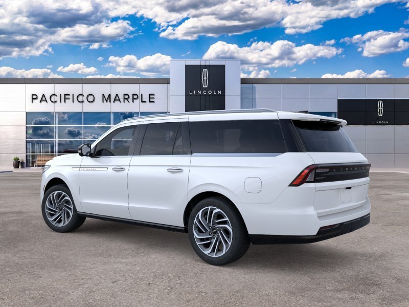 New 2026 Lincoln Navigator L Reserve AWD/4WD image 4