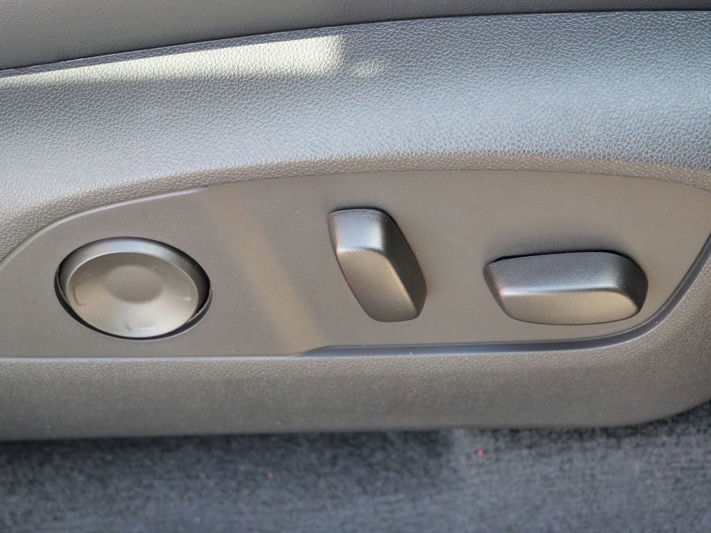 New 2026 GMC Acadia Denali w/ Super Cruise Package image 24