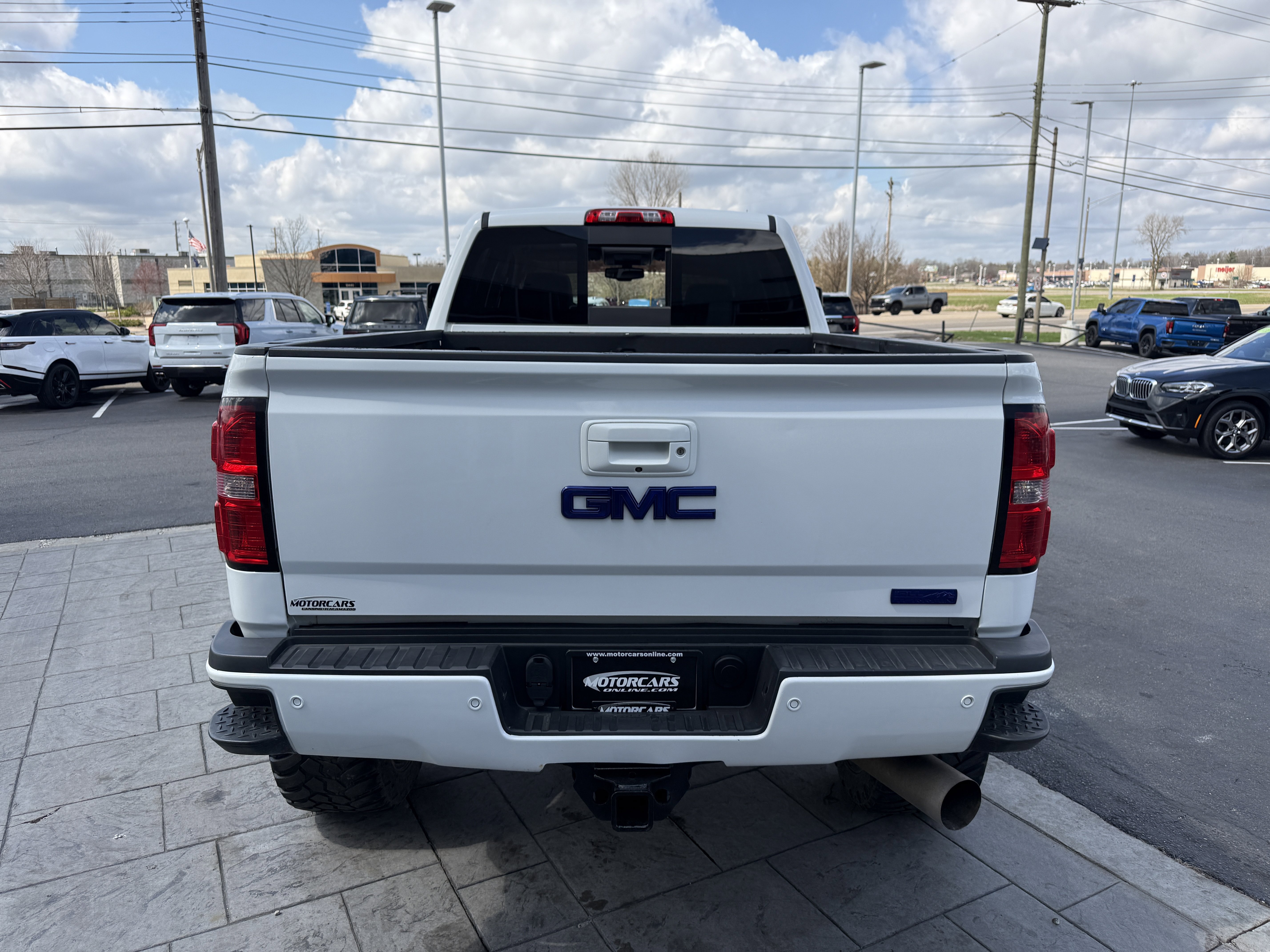 Used 2019 GMC Sierra 2500 SLT w/ All Terrain HD Package AWD/4WD image 5