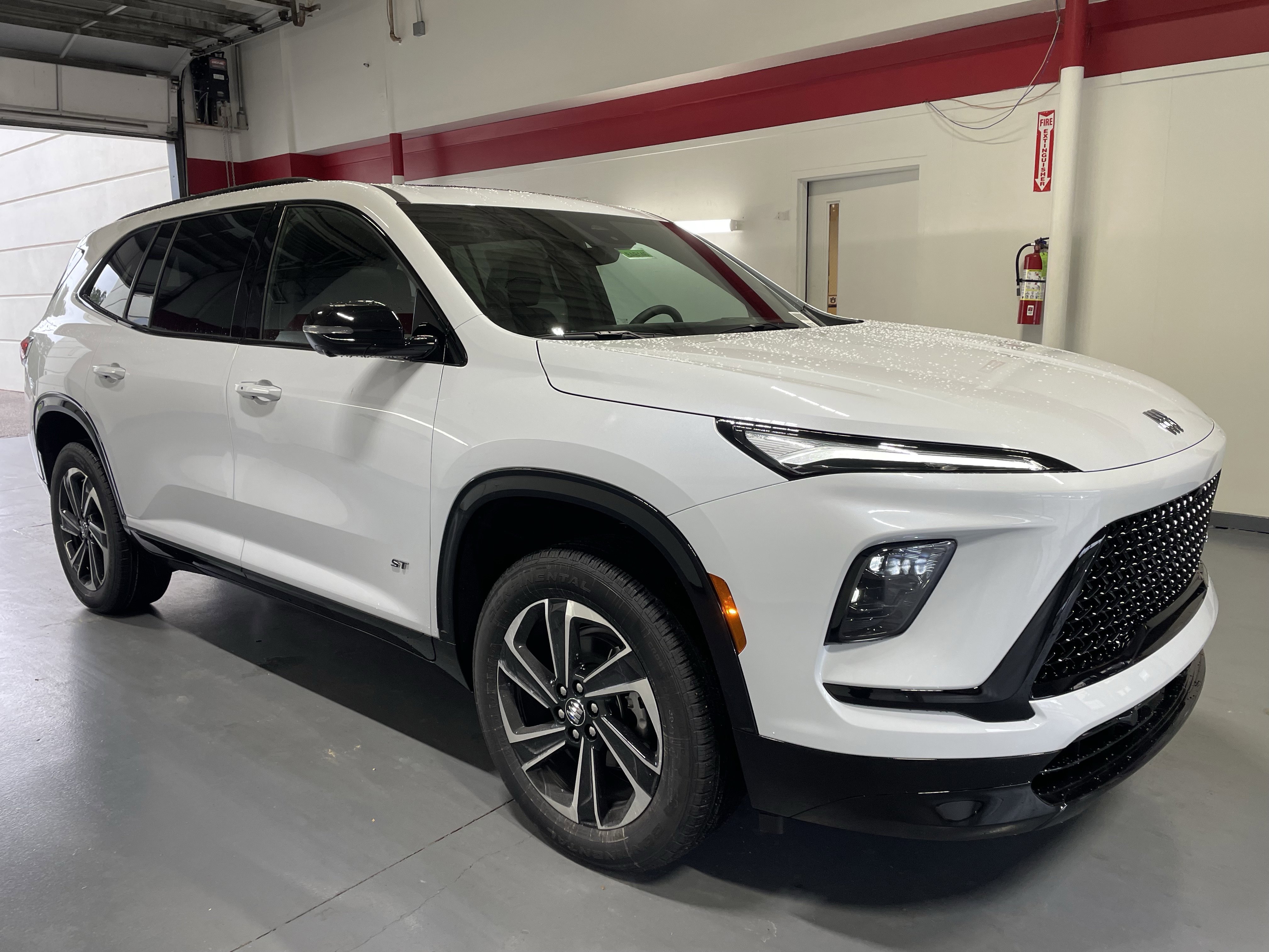 New 2026 Buick Enclave Sport Touring w/ Power Package image 3