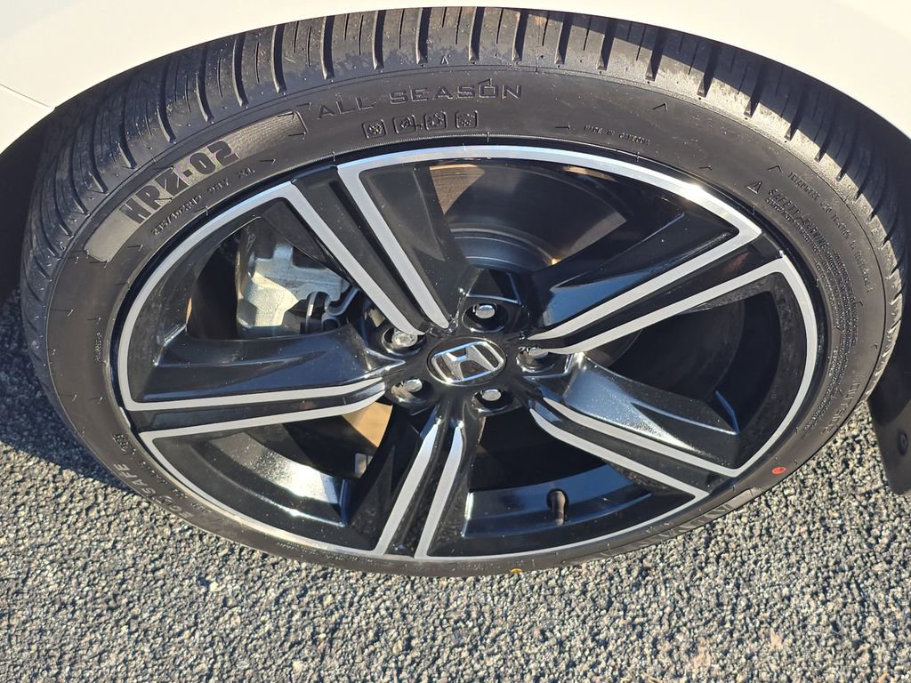 Used 2024 Honda Accord Sport image 9