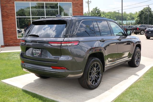 New 2026 Jeep Grand Cherokee Summit AWD/4WD image 37