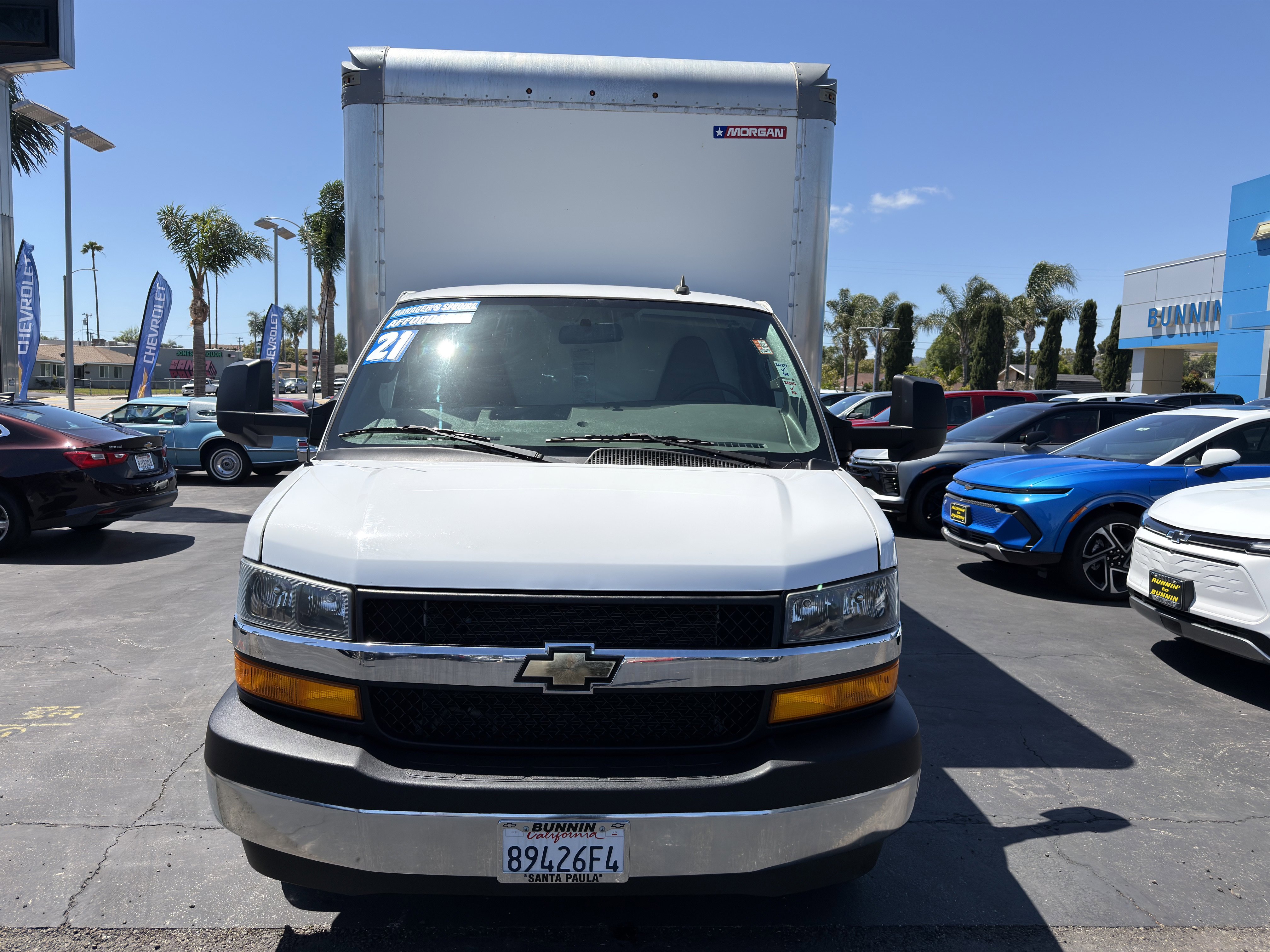 Used 2021 Chevrolet Express 3500 w/ Driver Convenience Package image 3