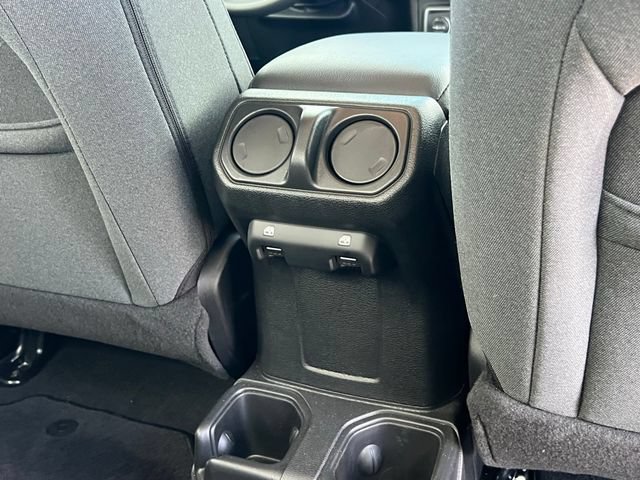 Used 2025 Jeep Gladiator Sport AWD/4WD image 18