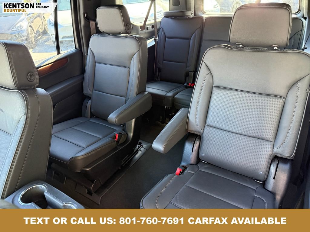 Used 2025 GMC Yukon XL Denali AWD/4WD image 34