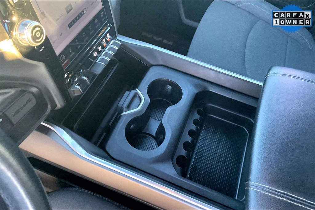 Used 2024 RAM 3500 Big Horn w/ Sport Appearance Package image 17