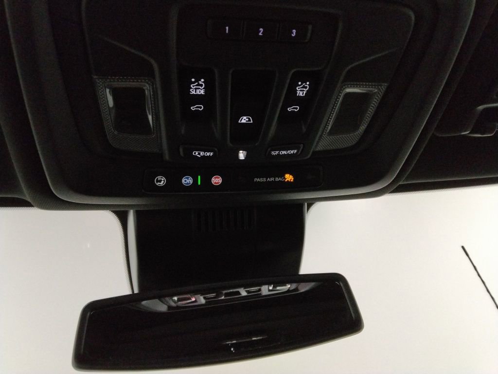 Used 2025 GMC Sierra 2500 AT4 image 23