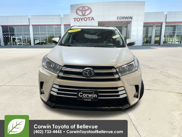 Used 2018 Toyota Highlander Limited Platinum image 3