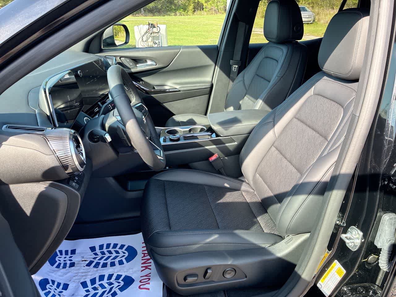 New 2027 Chevrolet Equinox LT w/ Convenience Package II FWD image 19