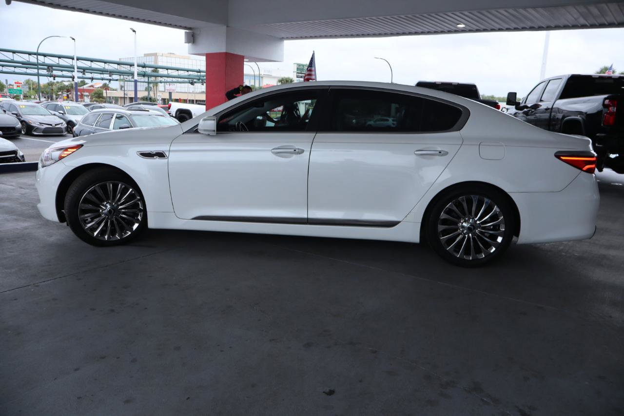 Used 2016 Kia K900 Luxury image 10