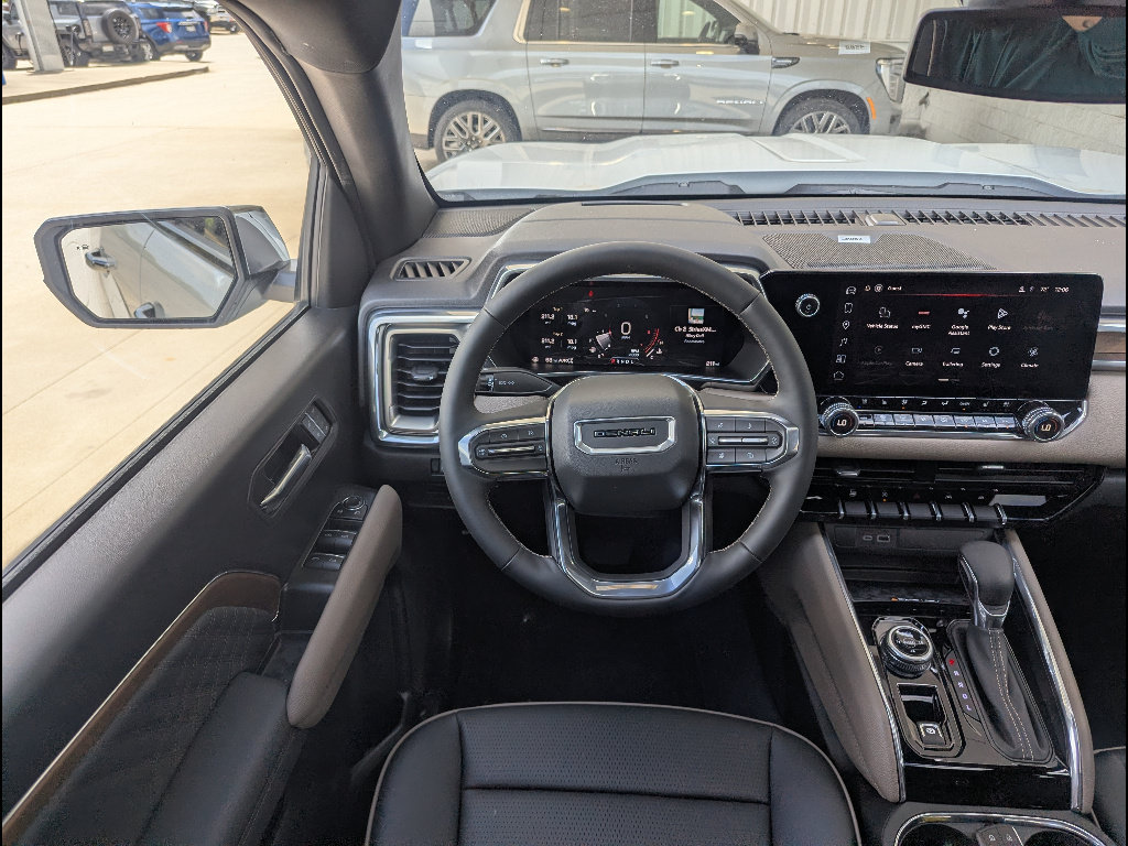 New 2026 GMC Canyon Denali AWD/4WD image 3