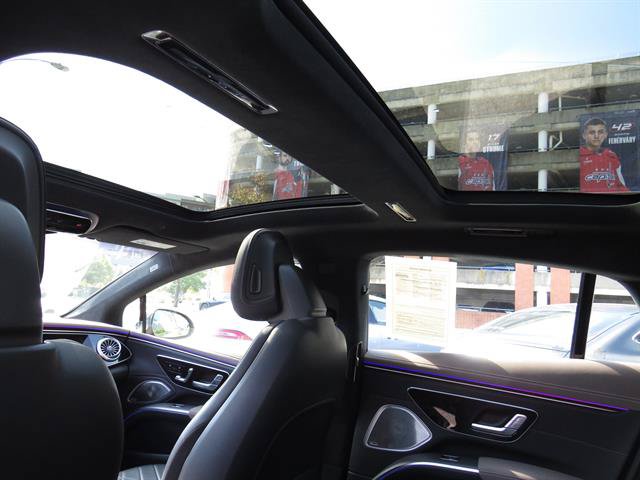 Used 2023 Mercedes-Benz EQS 580 4MATIC Sedan image 21