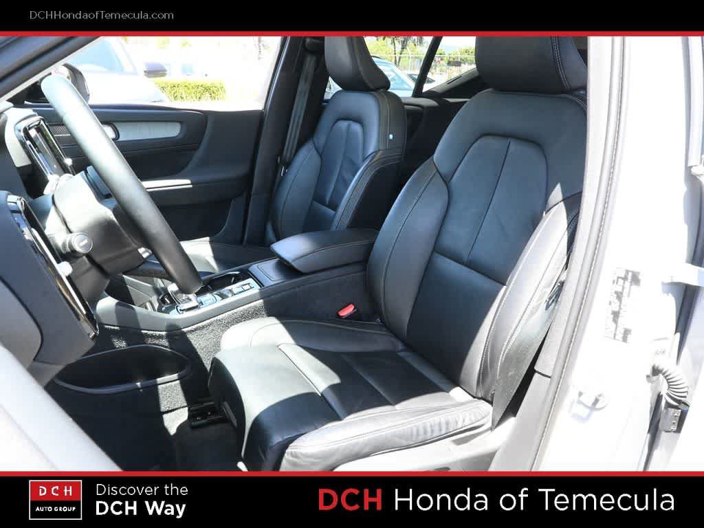 Used 2023 Volvo XC40 B5 Ultimate w/ Protection Package Premier AWD/4WD image 28